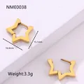 Detalle de los pendientes de estrella en acero inoxidable chapado en oro 18K 16,4mm - Estilo Estrella (Estilo 11) / Dorado