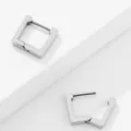 Pendientes de aro cuadrados plateados minimalistas en acero inoxidable pulido con bisagra - Estilo Geométrico Cuadrado (Estilo 4) / Plateado
