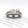 Pulsera bohemia de algodón blanco con tachuelas de plata y borlas decorativas - Beige Y Azul Marino (16#)