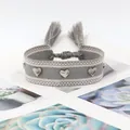 Bracelet tissé ethnique gris et beige avec clous en forme de cœur argenté et pompons - Gray Beige Stripes