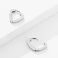 Pendientes de aro de corazón en acero inoxidable plateado pulido con cierre de clic - Estilo Corazón (Estilo 14) / Plateado