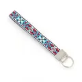 Portachiavi da polso etnico boho con ricamo geometrico colorato e cinturino - Onda Geometrica Colorata (09-04E)