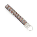 Bestickter Schlüsselanhänger im Boho-Stil mit geometrischem Muster und Metallverschluss - Orange Raute Geometrisch (09-04D)