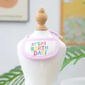 Dettaglio della bavaglia di compleanno per animali con ricamo e strisce rosa - Taglia S / Bavaglino di Compleanno - Bordo Rosa