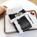Stilvolle schwarze Leder-Haustierjacke mit weißem Plüschfutter und Metall-D-Ring für Hunde - XS-Brust 30cm, Länge 20cm (ca. 1-1,5kg) / Moto-Jacke mit Pelzkragen / Brust 30cm/Länge 20cm / Schwarz