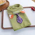 Preppy avocado-grüne Haustierweste mit breitem Kragen und Krawatte auf Holztablett - XS / Fuchs Fliege Stil / Avocadogrün