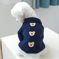 Donkerblauwe gebreide hondentrui met schattige berenpatches en houten knopen warm - XS / Koekjesbeer Marine