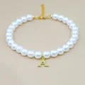 Elegante witte parelhalsketting voor huisdieren met gouden letter A hanger voor honden - Letter A Parelketting