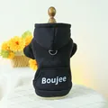 Felpa nera per cani con stampa Boujee, tasca a marsupio e anello a D in metallo per guinzaglio - XS / Grigio Fumo (Stampa Boujee)