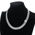 Λεπτομέρεια της ασημένιας αλυσίδας 13mm Cuban link με τετράγωνο κούμπωμα με ζιργκόν - 55cm / Ασημί