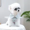 Chaleco vaquero para mascotas con gafas de sol negras en un perro blanco pequeño - Estilo Calado Persiana Negro