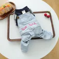 Salopette en jean pour chien avec broderie New York et pull tricoté pour chats - Salopette New York