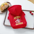 Sweat à capuche rouge pour chien avec imprimé Fetch Queen sur un plateau en bois - XS / Rouge (Fetch Queen)