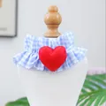 Collier pour animaux à carreaux bleu et blanc avec un cœur rouge pour chats et chiens - Collier à Carreaux - Cœur