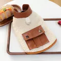 Plüsch-Lammwollweste für Haustiere mit braunen Kunstledertaschen und D-Ring für Leinen - Kaffeebraune Ledertasche Patchwork-Stil