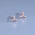 Minimalistische S925 Silber Ohrstecker mit roségoldenem Kleeblatt Design für Damen - Dreizack Geometrischer Stil (BLN210E) / Roségold