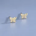 Minimalistische goldene Schmetterling-Ohrstecker aus 925er Silber mit poliertem Finish - Schmetterling-Ohrstecker (BLN215E) / Gold