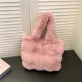 Pink plush tote bag for women made of soft faux fur with fluffy double handles - Pink