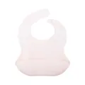 Babero de silicona suave para bebé en rosa pálido con correa ajustable y recogemigas - crema