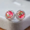 Orecchini a lobo tondi in argento con zirconi arcobaleno e montatura halo - Colore Tormalina Verde e Rosa