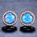 Boucles d'oreilles halo en or rose avec opale bleue ronde et zircons brillants - Or Rose Opale Bleue