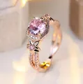 Lujoso anillo de flores en oro rosa con una gran gema rosa y detalles florales de pavé - Talla 5 / Oro Rosa Diamante Rosa