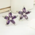 Élégantes boucles d'oreilles pétales mauves avec cristaux marquise en finition argent - Plaqué Platine Zircone Violette