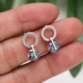Boucles d'oreilles créoles argentées avec zircons et pendentif topaze mystique ronde - Plaqué Platine Irisé