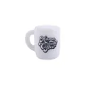 Witte siliconen mini koffiekop bedeltje met Mama needs Coffee tekst en hartje - Mama Needs Coffee Stijl (10#)