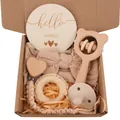 Set de regalo para bebé de 6 piezas con sonajero de madera y cadena para chupete - Color Piel