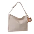 Bolso tote grande blanco crema con correa ajustable y un colgante de peluche - Con Colgante de Felpa / Blanco