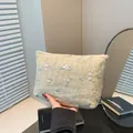 Elegante beige bestickte Clutch-Tasche mit Blumenmustern für die Frühlingsmode - Khaki