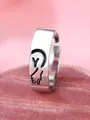 Anello regolabile in argento con orecchie di animali e lettera Y su supporto in velluto - Lettera Sinistra Y