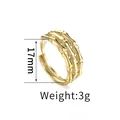 Detailansicht eines goldfarbenen Bambus-Rings mit 17 mm Durchmesser und 3 g Gewicht - Skelett Bambus Offener Stil / Gold