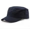 Klassische dunkelblaue Baumwoll-Militärkappe mit flacher Oberseite und gebogenem Schirm - Verstellbar / Marineblau