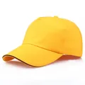 Klassische gelbe Baumwoll-Baseballkappe mit schwarzem Rand am Schirm für individuelles Logo - S(54-56cm) / Gelb