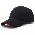 Klassische schwarze Baseballkappe aus Baumwolle mit rotem Sandwich-Schirm im 6-Panel-Stil - L (58-60cm) / Schwarze Zwischenschicht Mit Weißem Rand
