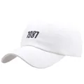 Cappellino da baseball in cotone bianco con ricamo 1987 nero e design minimalista a sei pannelli - Taglia Unica(Regolabile) / Bianco