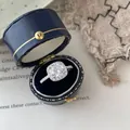 Κομψό δαχτυλίδι S925 ασήμι με moissanite halo και vintage μπλε κουτί δώρου κοσμημάτων - US 6