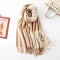 Elegant cashmere blend scarf in beige and camel tones with vertical fringe tassels - Beige