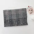 Elegant dark grey and beige houndstooth scarf with fringe tassels made of soft cashmere - 190cm / Classic Black Plaid