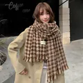 Classic houndstooth thick cashmere-like scarf in brown and beige with fringe - Khaki