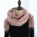 Elegant pink houndstooth scarf with fringe tassels for winter warmth and fashion - 190cm / Sweet Pink Plaid