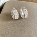 Orecchini a cerchio in argento con inserti in conchiglia rosa e cristalli di zircone - 35# Orecchini a Cerchio Argento con Conchiglia Rosa Perla e Ghiaia