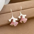Orecchini a fiore in pietra occhio di gatto rosa e bianca con amo in argento - 52# Orecchini a Gancio a Petalo con Trama Smaltata a Doppio Strato Argento