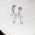Orecchini a coda di balena in smalto rosa con perle e perni in argento fine - 82# Orecchini in Perla e Smalto Rosa con Coda di Balena in Zircone Argento