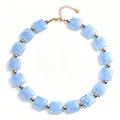 Collana di perle quadrate in resina marmorizzata blu cielo con accenti dorati lucidi - Stile Quadrato Motivo Marmo (Stile-23)