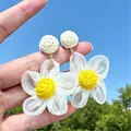 Handmade raffia flower drop earrings in white and yellow for summer vacations - White Gauze Petal Yellow Stamen Style (S618)
