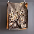 Bufanda étnica estilo pintura al óleo con flores de ciruelo y flecos elegantes - Marrón