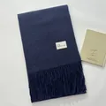 Sciarpa blu scuro in finto cashmere per donna con nappe e toppa con sorriso minimalista - Blu navy
